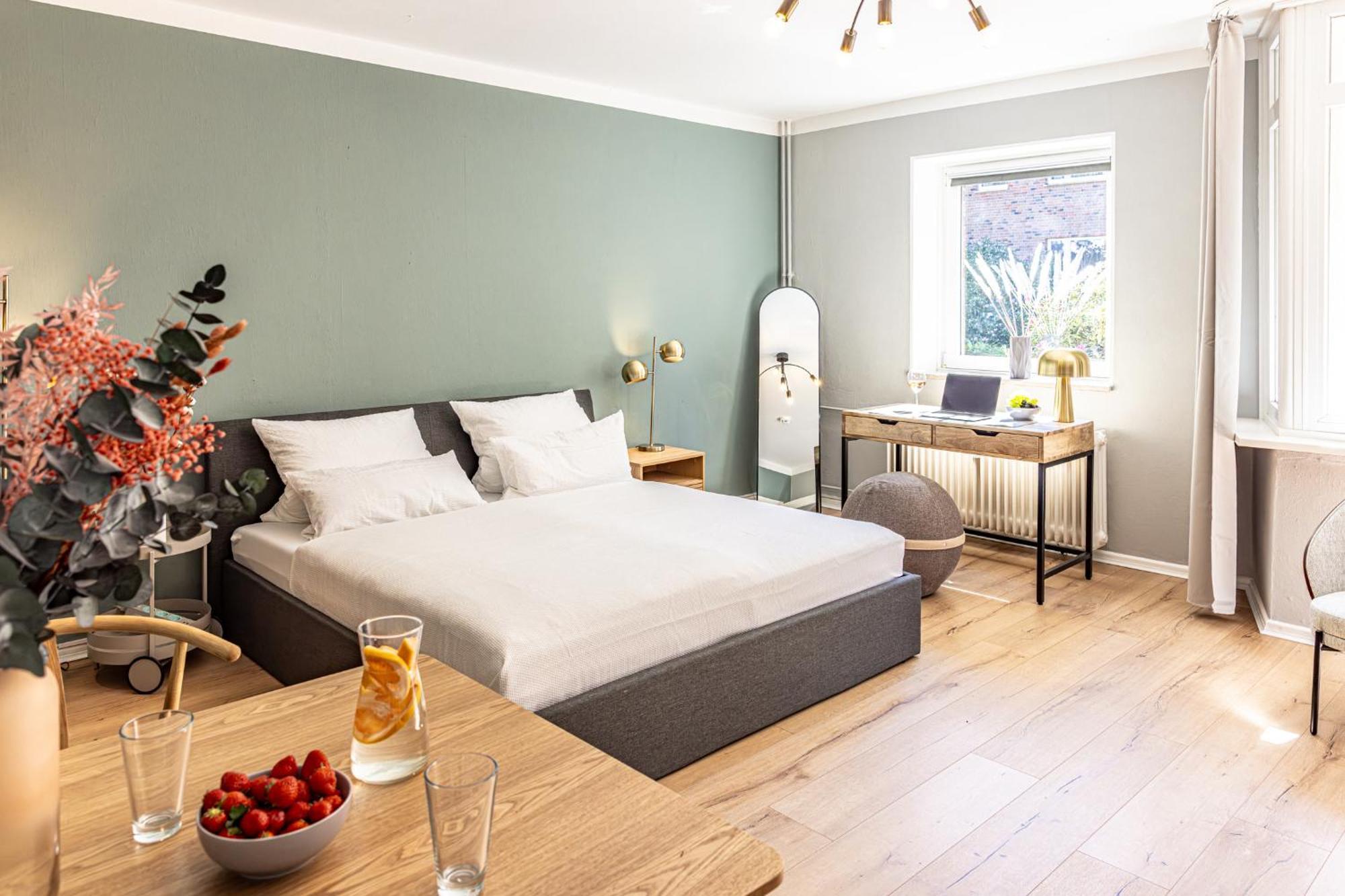 Have-A-Nice-Stay - Nahe Bahnhof Ahrensburg - 20 Minuten Nach Hamburg - Trotzdem Ruhig Gelegen - 6 Minuten Zu Fuss Ins Zentrum Ahrensburg - Modern Eingerichtet エクステリア 写真